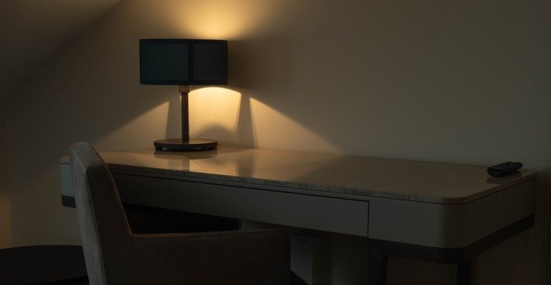 PWM dimmer is often in a floor lamp - LedStore PWM dimmer is often in a floor lamp