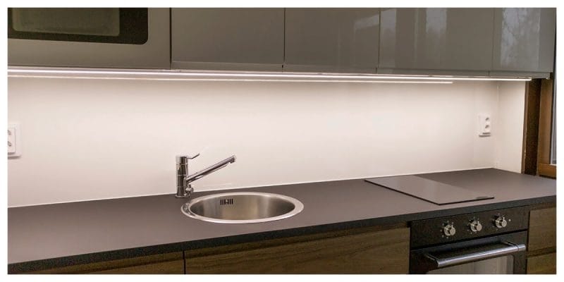 Lighting in the kitchen – get your kitchen task lighting right Lighting in the kitchen – get your kitchen task lighting right
