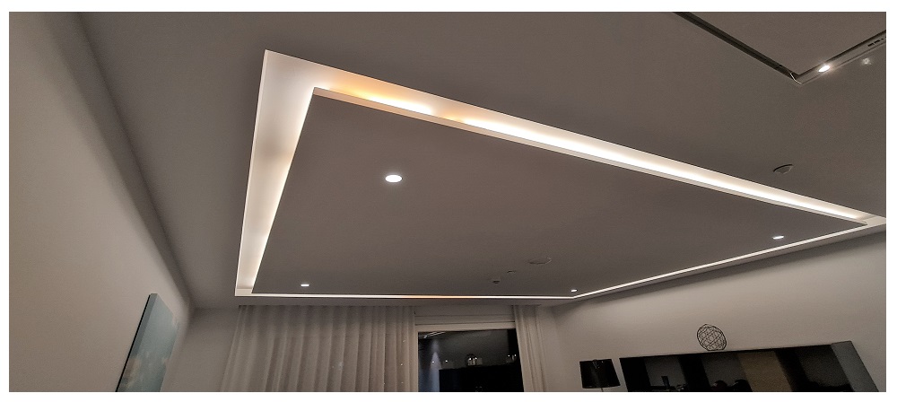 Why does the LED strip need an aluminium profile? Because otherwise the led strip can change colour when heated.