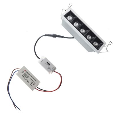LED downlight with 5 bulbs, rectangular, connected to an electronic power supply via wires and connectors for more efficient lighting.