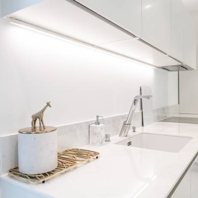 LED SET for kitchen backsplash - HELMI 14,4W/m NOT DIMMABLE LED SET for kitchen backsplash - HELMI 14,4W/m NOT DIMMABLE