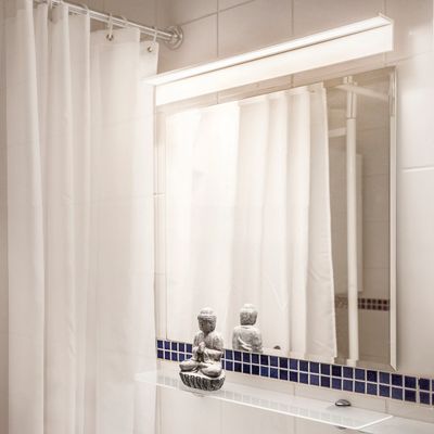 Indoor LED wall light fixture — BLADE 600, water resistant IP54, matte white 8,4W, 3000K