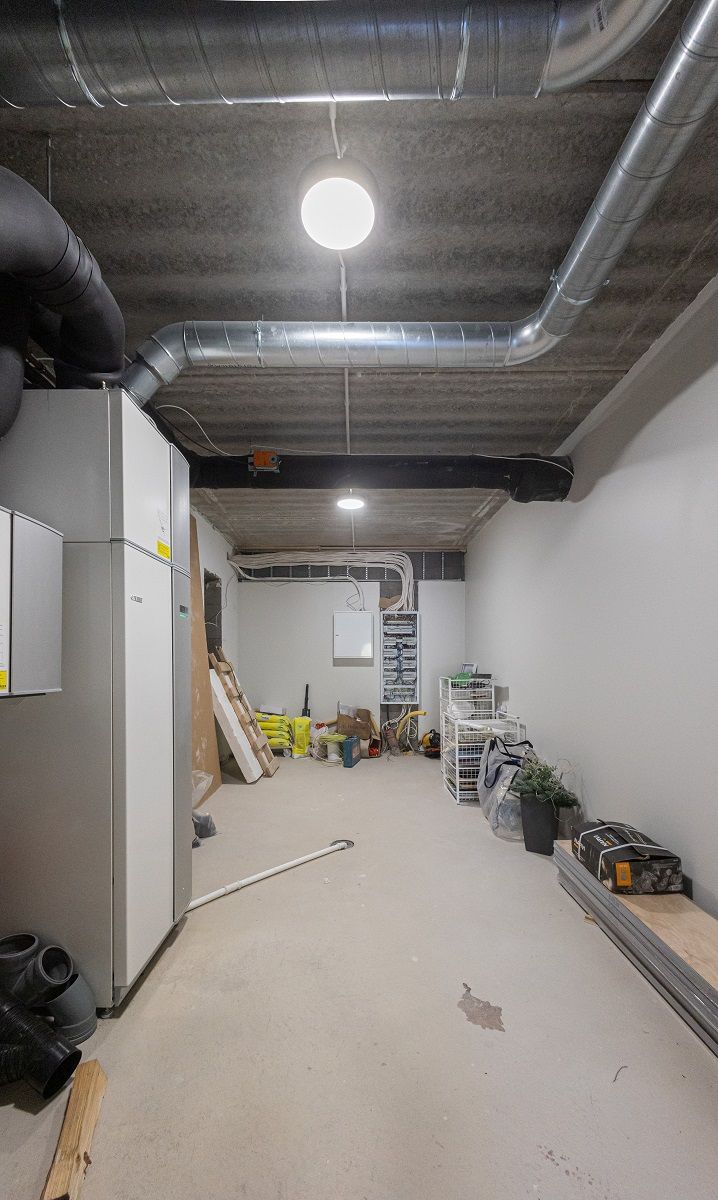 26 Technical room lighting with surface-mounted ceiling LedStorefi