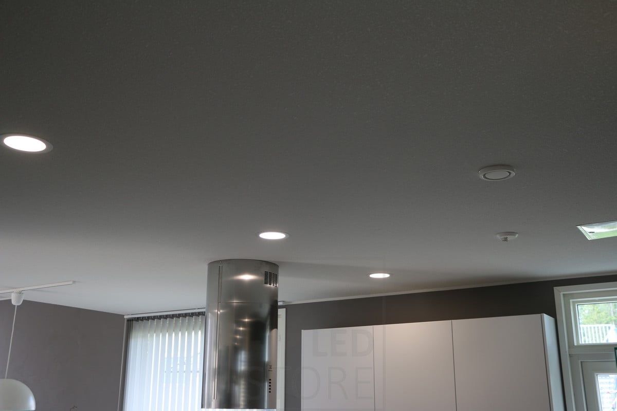 Housing Fair 2015: circular recessed ceilings in the kitchen ceiling. Ledstore.fi