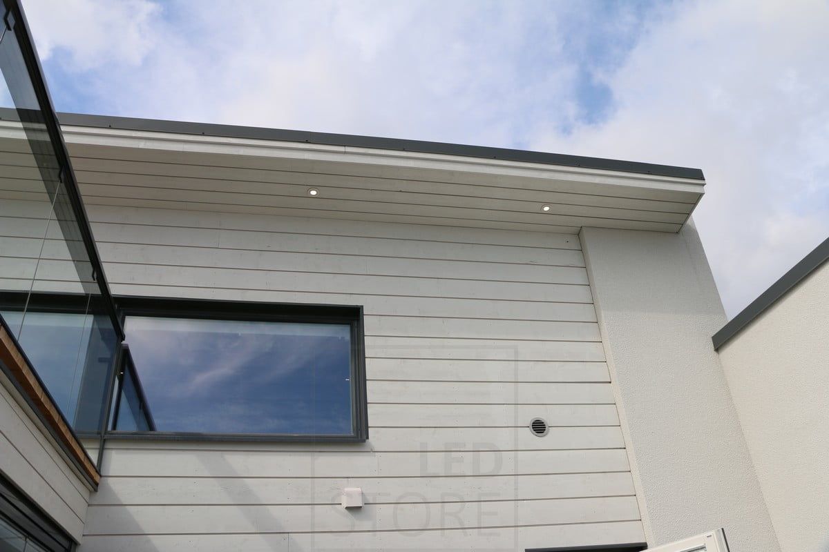 Housing Fair 2018: led spots on the eaves. Ledstore.fi