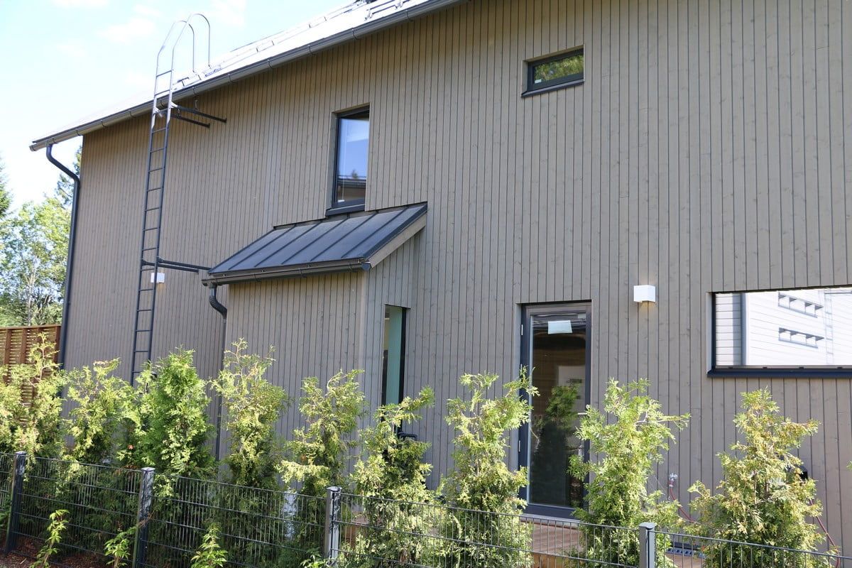 Housing Fair 2019: Outdoor light FUNK white on the wall, illuminating in two directions. Ledstore.fi