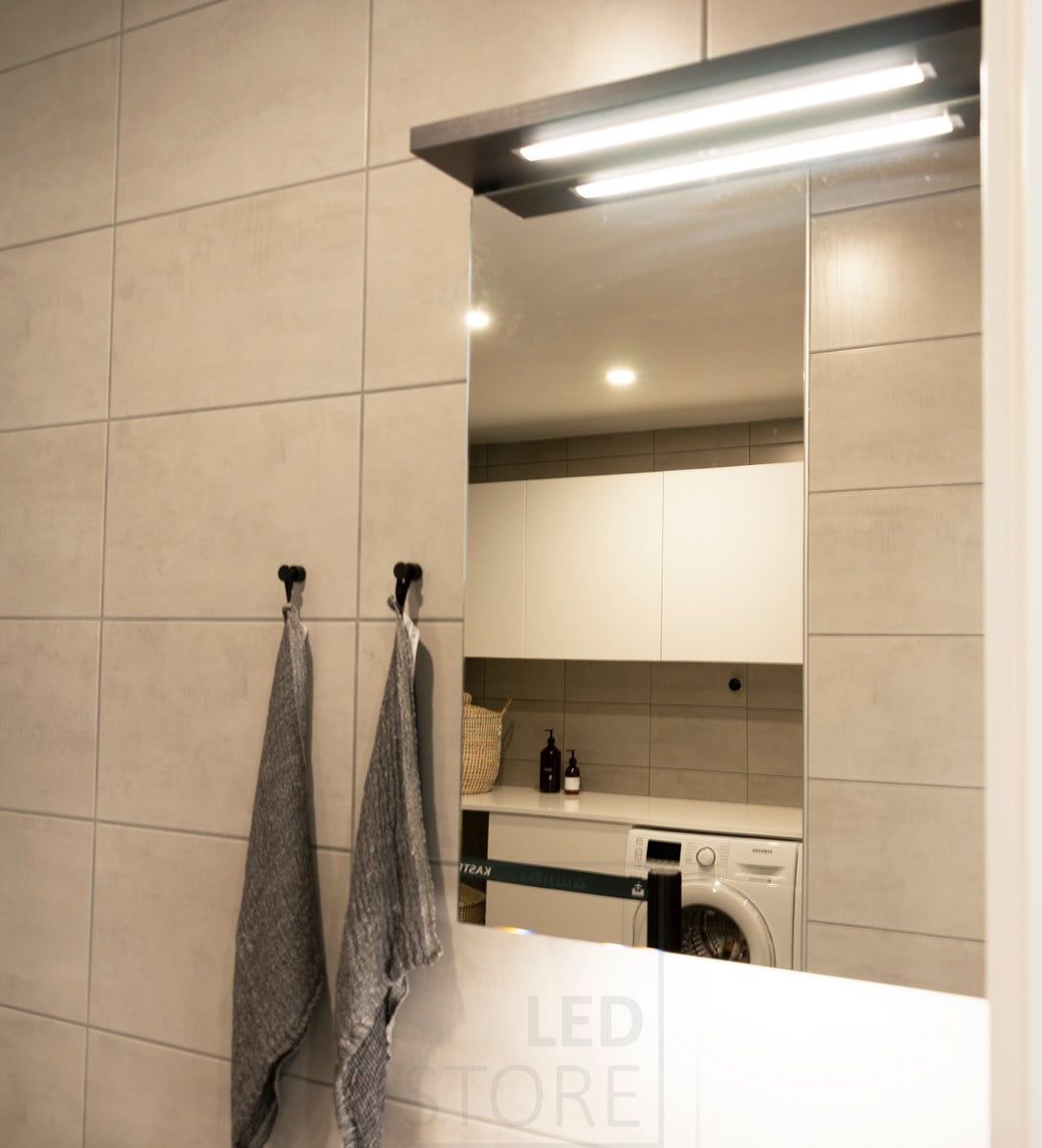 Housing Fair 2020: a mirrored cabinet illuminating a bathroom.