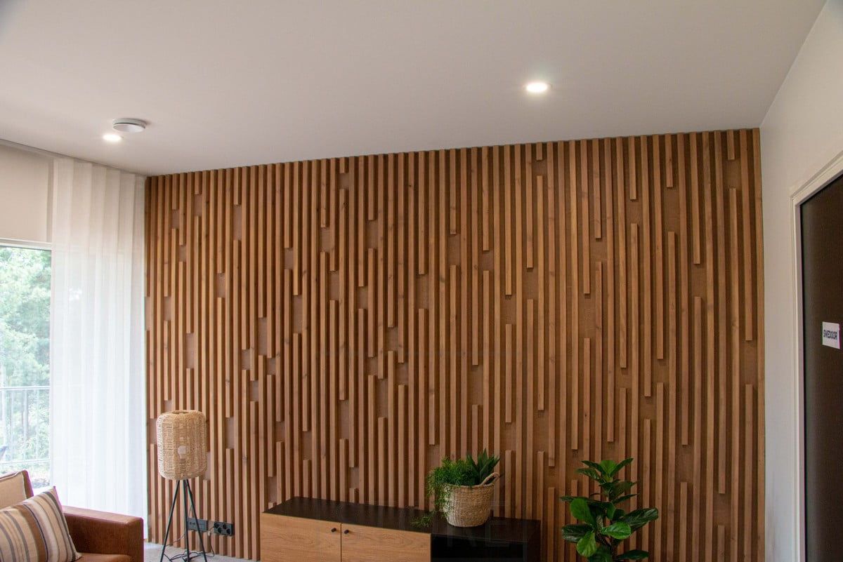 Housing Fair 2022: Illumination of the border wall with white spotlights. Ledstore.fi