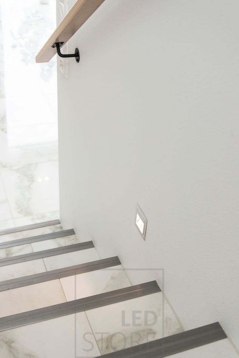 Staircase light led IN-WALL illuminating with soft and atmospheric light. The recessed wall light is modern, simple and elegant. Also available in black and white and with built-in presence sensor. Ledstore.fi