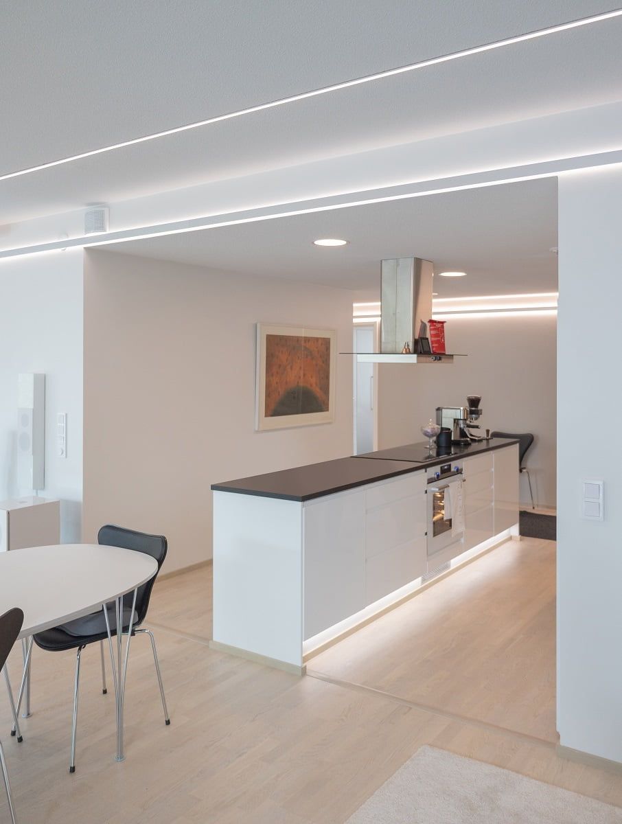 Kitchen plinth lighting can be used to highlight furniture and create indirect mood lighting. ©LedStore