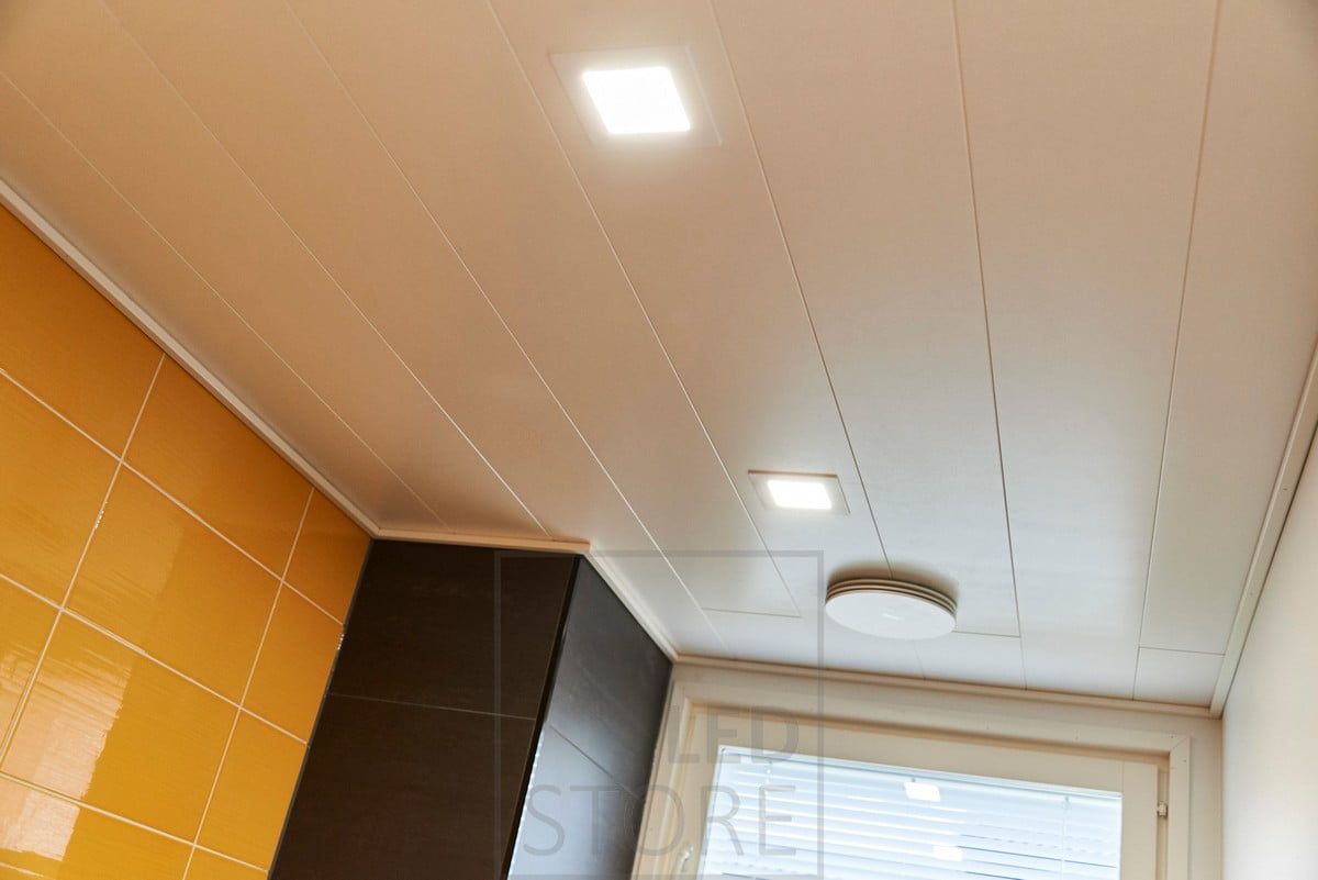 The small panels have a modern simplicity and provide efficient lighting for their size. Ledstore.fi