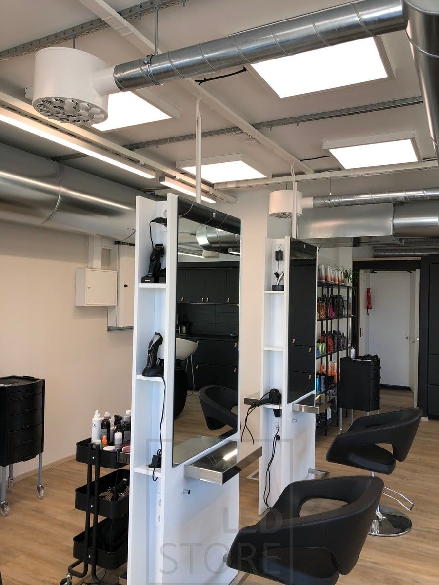 The hairdressing salon is illuminated by 600x600 panel lamps. Thanks to its good colour rendering index and colour temperature control, the panel is suitable for lighting even the most demanding spaces. Ledstore.fi