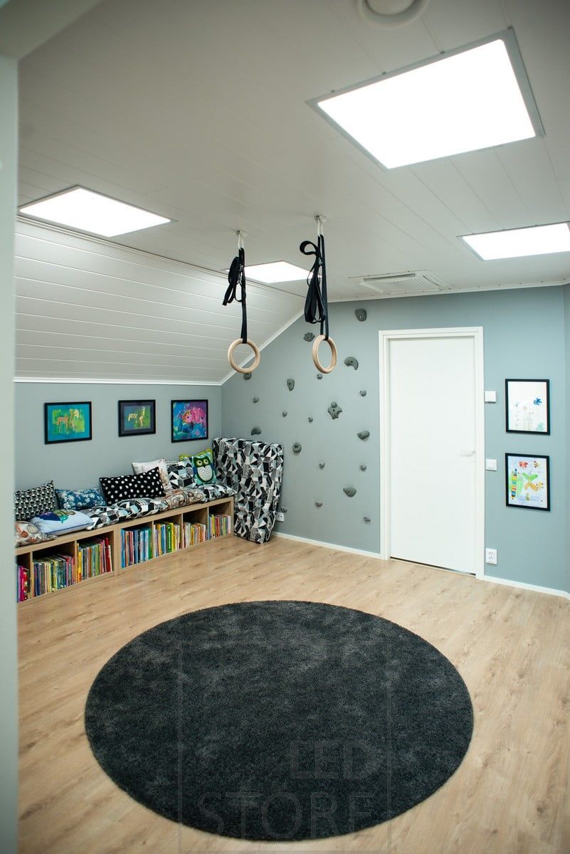 Led panels in the ceiling are both dimmable and colour temperature adjustable, with light in a neutral tone. No dark corners in the children's play area. Ledstore.fi