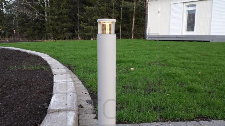 Pillar lamp for yard lighting. LED PILARI outdoor light round is a lighthouse-like, beautiful and simple light for your yard. The luminaire is symmetrical, so it can be used in plantings, on terraces and on garden paths. Ledstore.fi