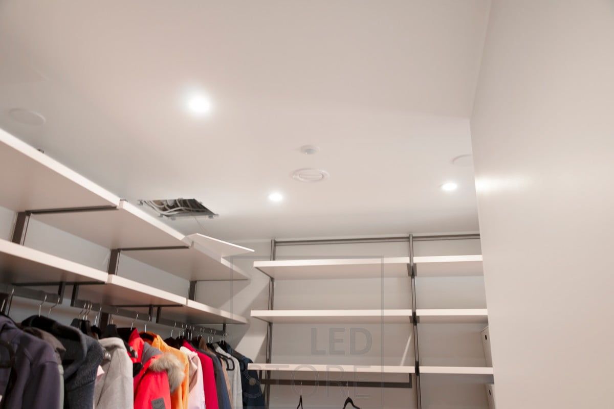 Spotlighting in the wardrobe. Ledstore.fi