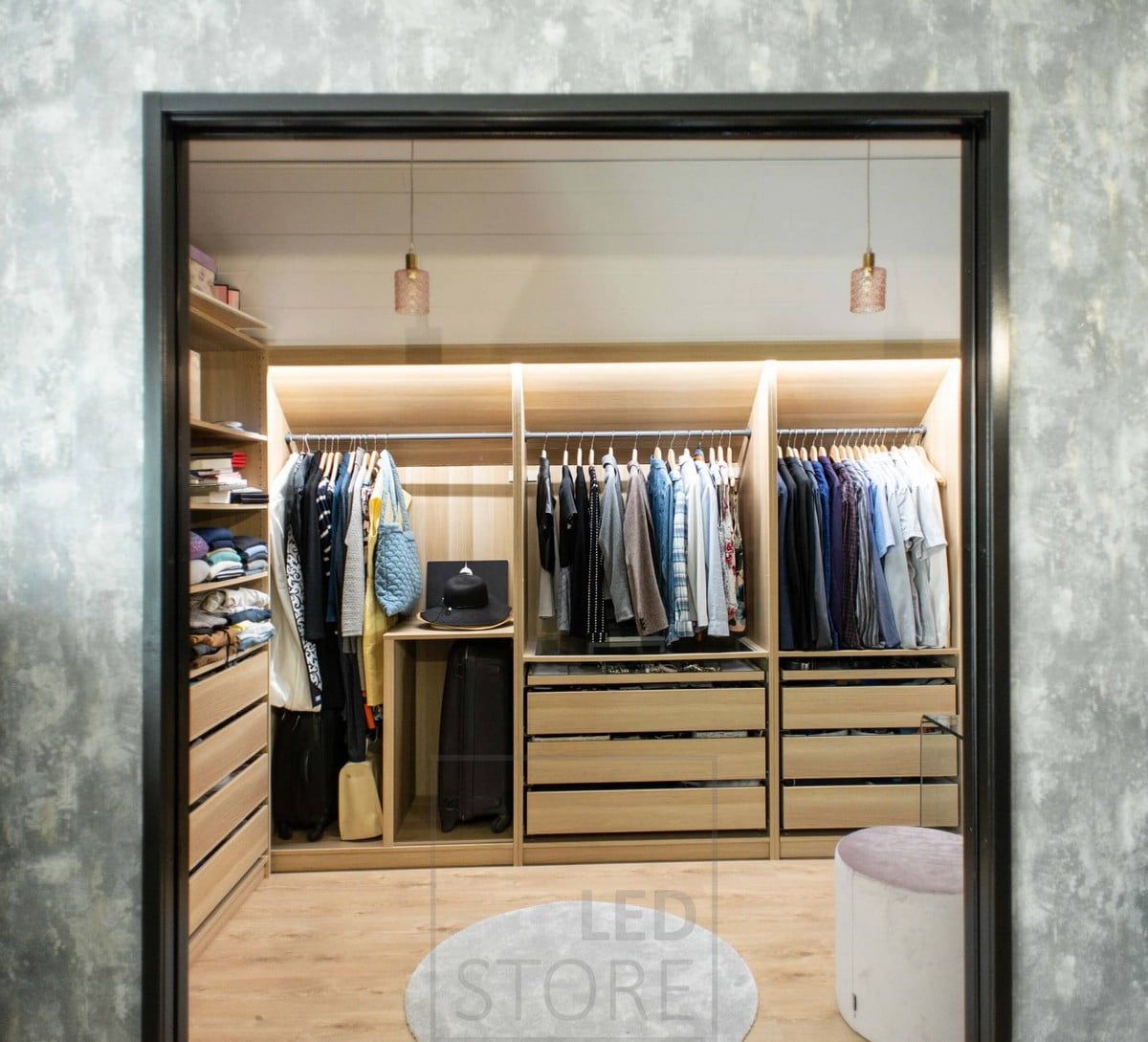 In the wardrobe, led strips on the front flap of the wardrobe, directed towards the inside of the cupboards. The lighting increases the comfort of use in the wardrobe. Ledstore.fi