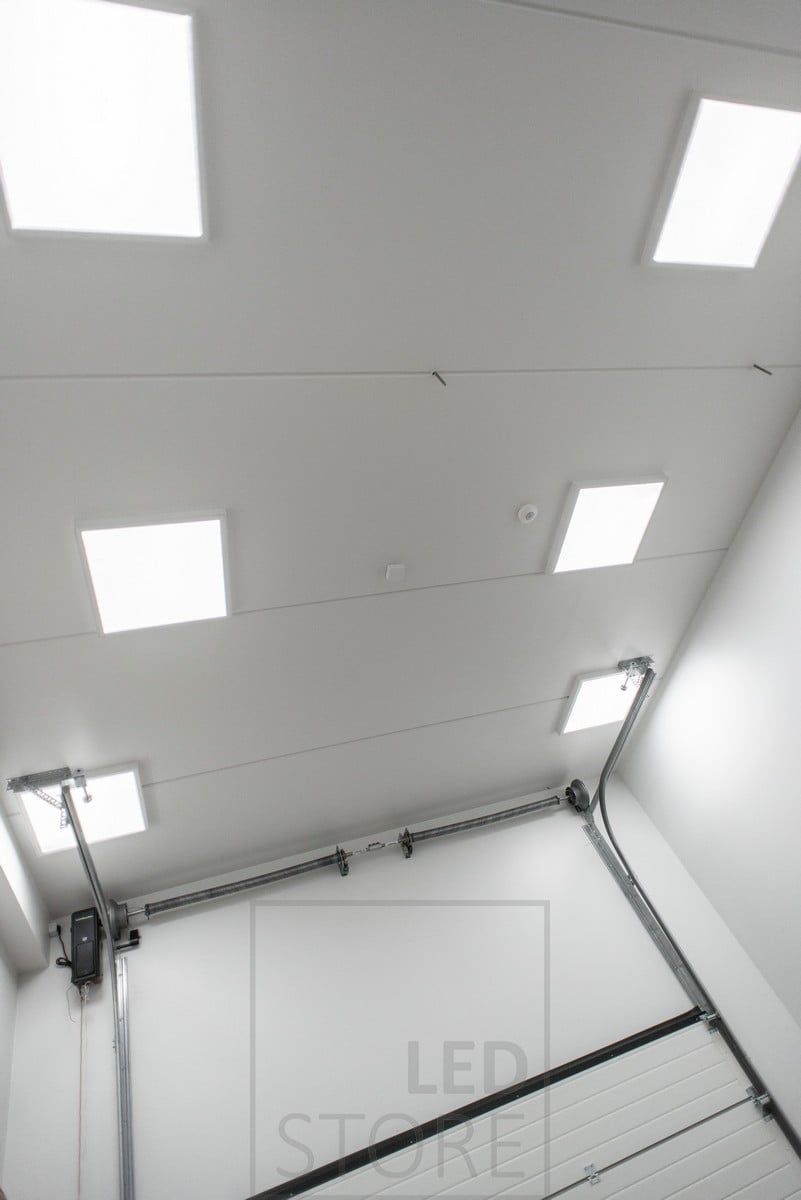 Large 60cmx60cm panel lamps in surface frames in the ceiling to provide even and efficient lighting. Ledstore.fi
