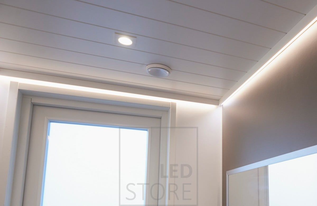 Indirectly illuminated LED strip and Fixed Cant spotlight for the entrance hall. Ledstore.fi