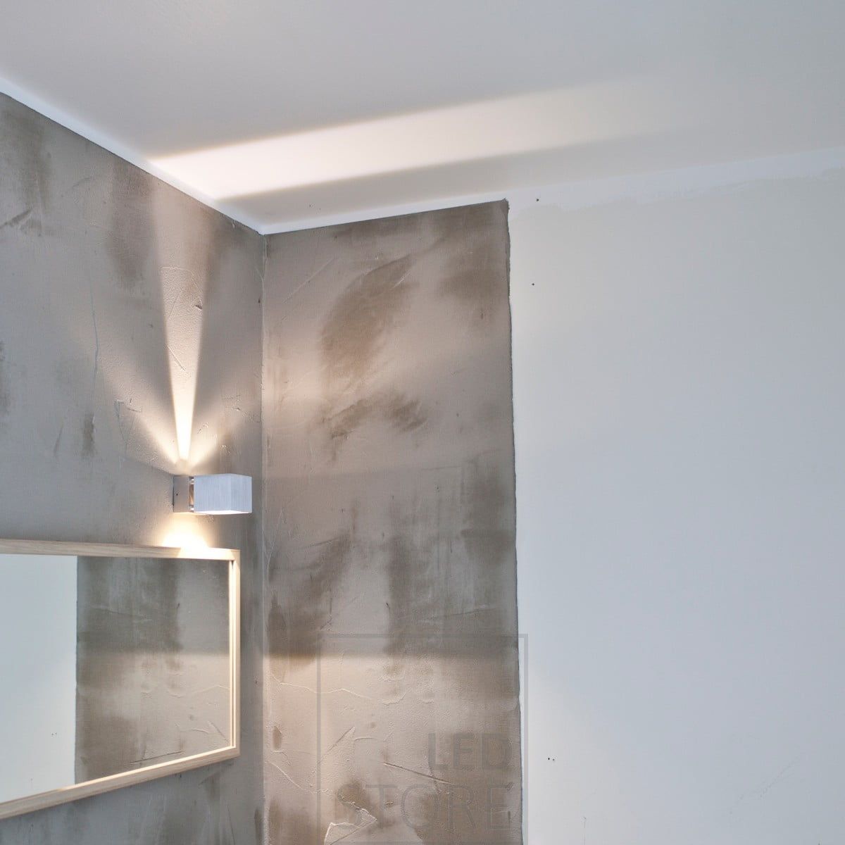 The WAVE wall lamp, which has been removed from our range, has been replaced by FUNK. Both illuminate upwards and downwards. Ledstore.fi