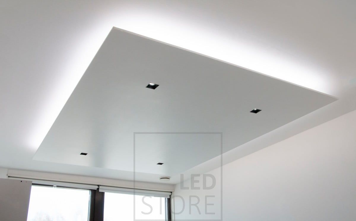 On the ceiling, a drop-down with embedded PIILO spots and an LED ribbon around the lip. Creates an atmospheric and hotel-like lighting. Ledstore.fi