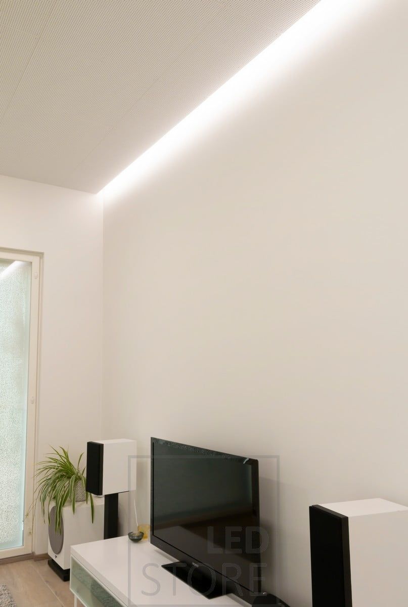 Indirect light between roof and wall. The light does not cause reflections on the TV screen. Ledstore.fi