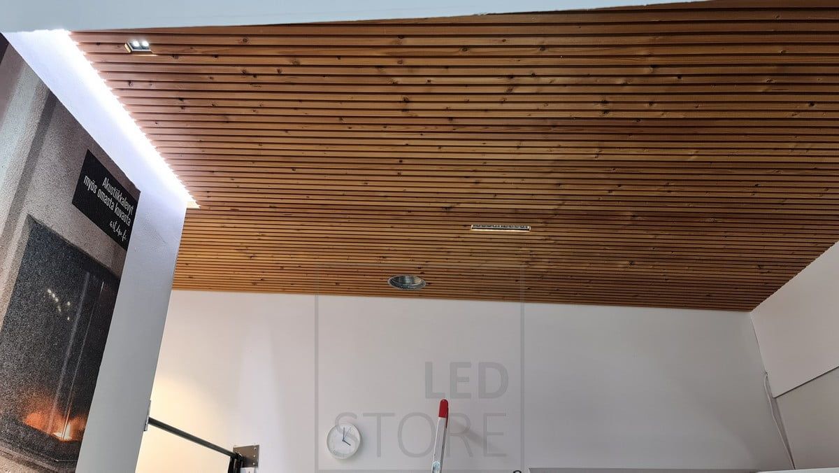 Indirect light at the edges of the cornice and LINJA 10 as general lighting. LINJA10 luminaires have a very narrow beam pattern making them ideal for high ceilings. LINJA 2 in front of a painting to highlight the painting. Ledstore.fi