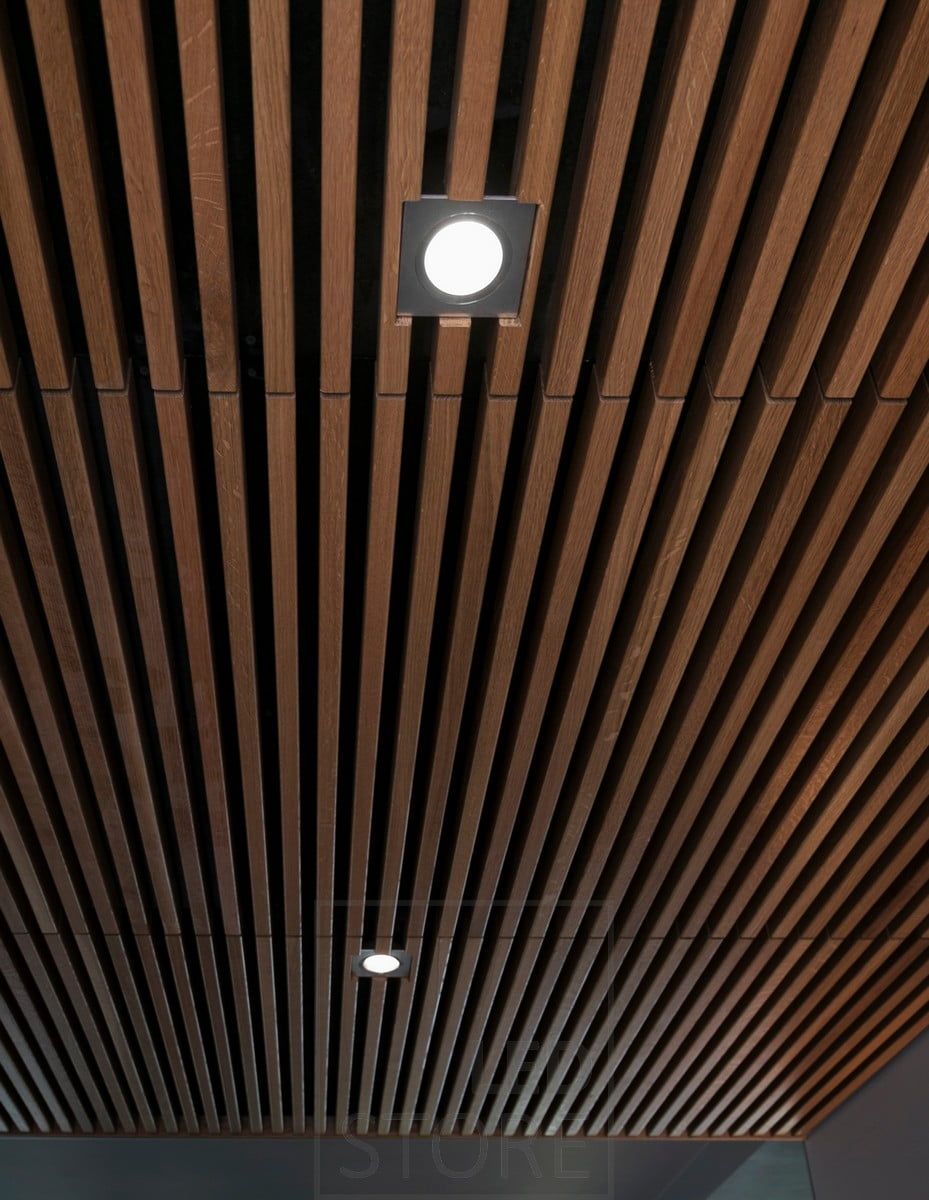 A Kantti spot embedded in the rim ceiling. The end result is neat and finished. Ledstore.fi