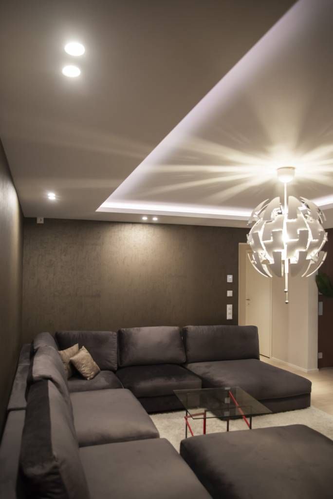 9W spots placed side by side on the wall as a target lighting for the cinema room. © LedStore