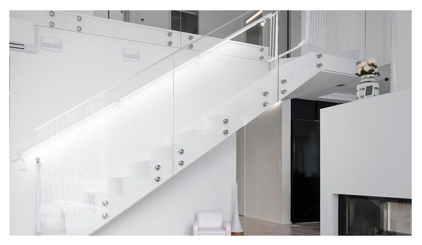 Staircase lighting - led strip on handrail