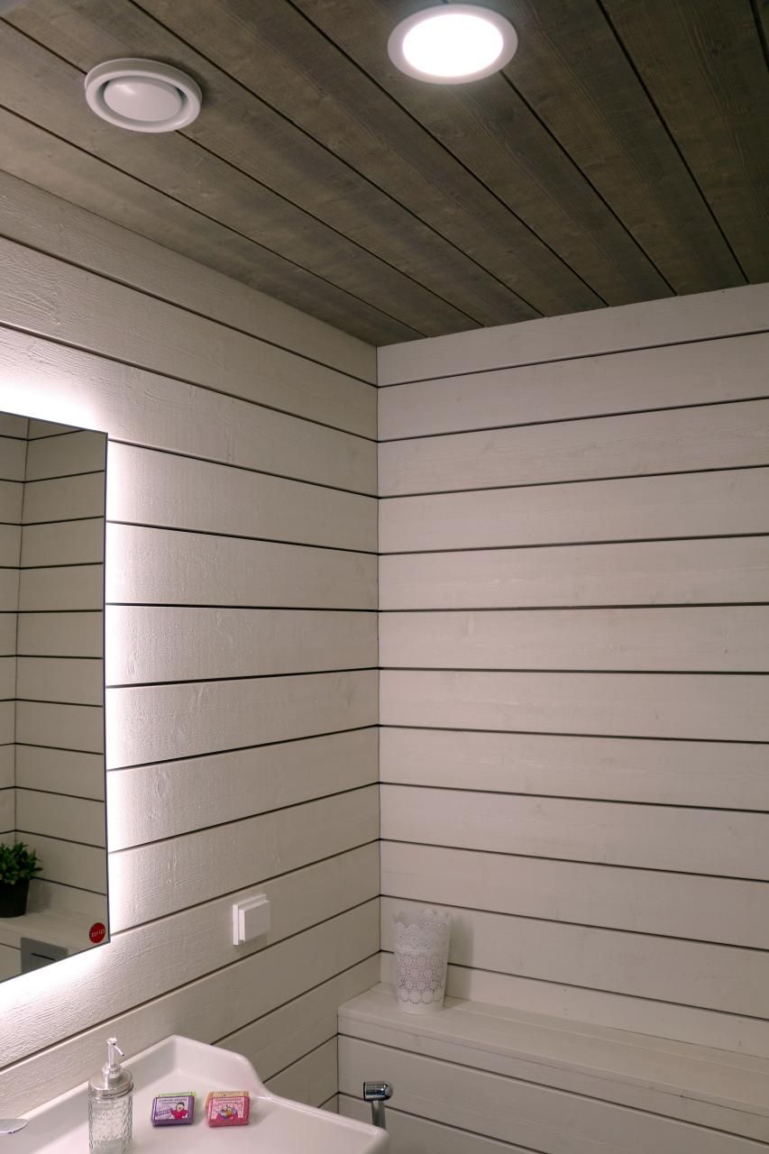 Alttext: 'Green background, white square with "LED STORE" in bold white letters highlighting the LED lighting store brand.