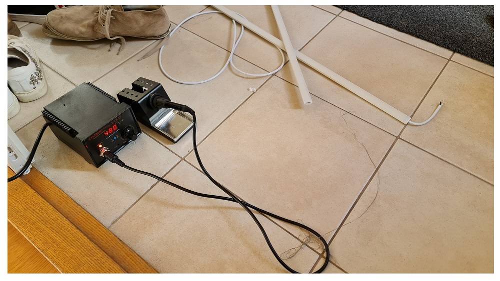 Led strip lighting was repaired on the floor