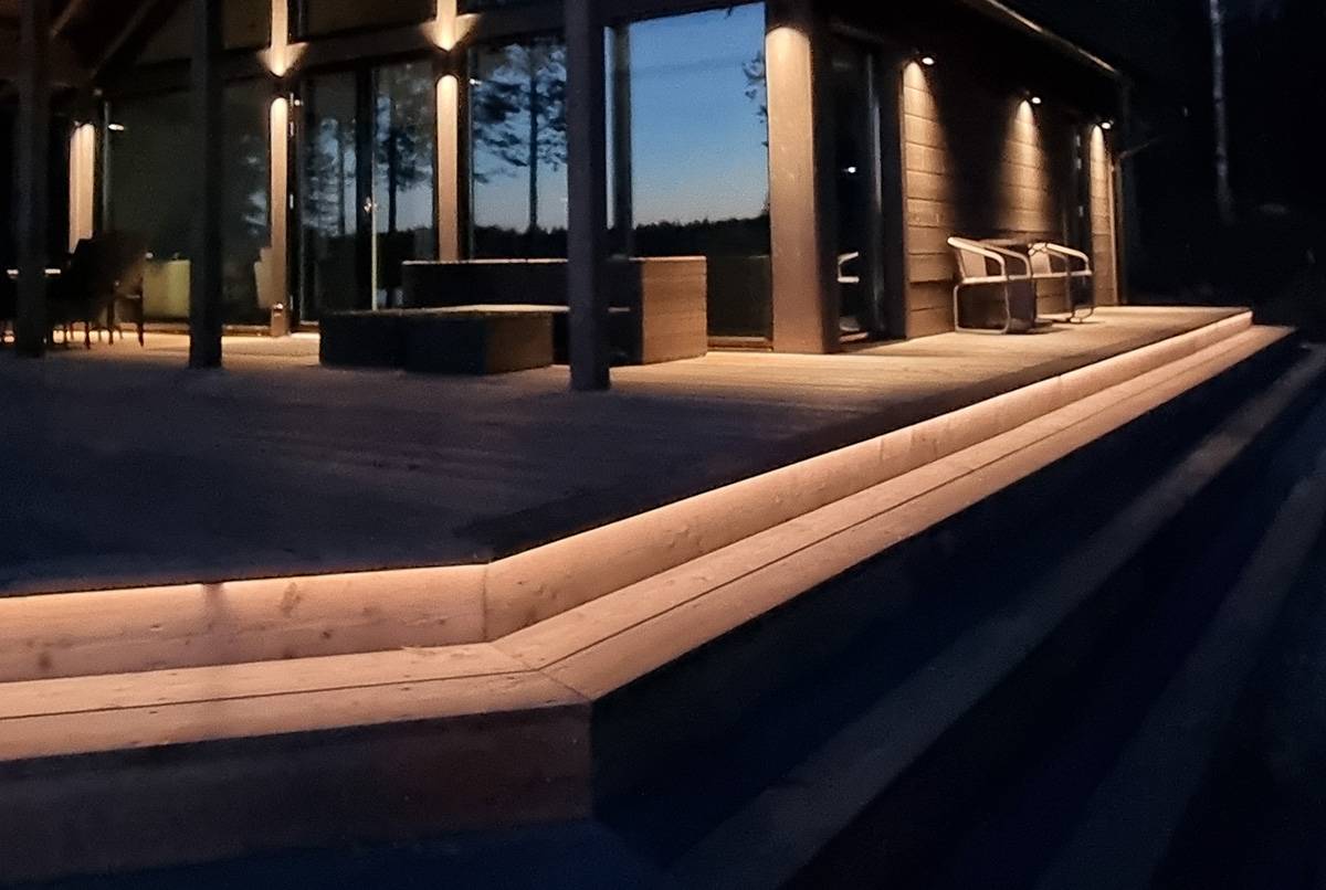 You can visually separate the stair step from the terrace surface with LED strip lighting.