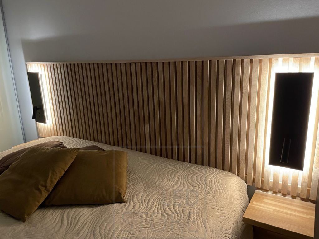 Black NIGHT night and reading lamp on both sides of the bed. With mood lighting and directional reading light, separate switches on the lamp body. Also available in white and/or with plug. Ledstore.fi
