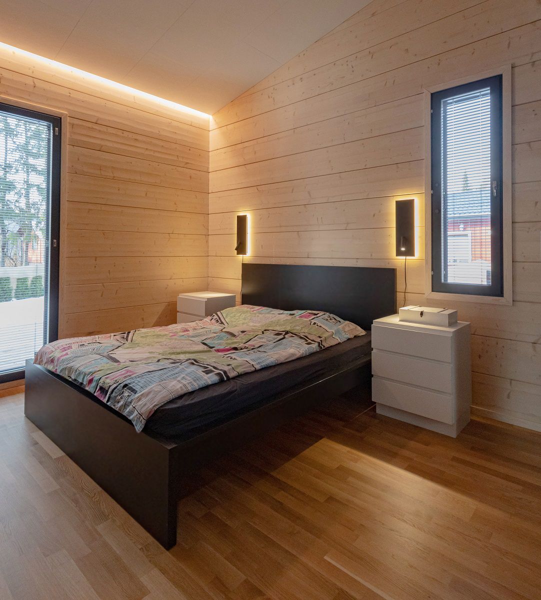 In addition to the ribbon, the space is equipped with Night reading lights.