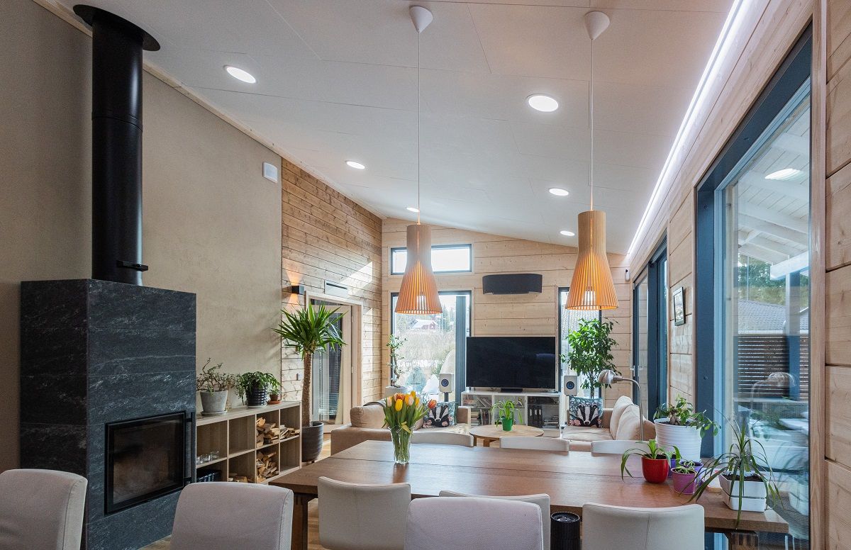 Colour temperature control and dimming can be done not only with the buttons, but also with a mobile device if desired.