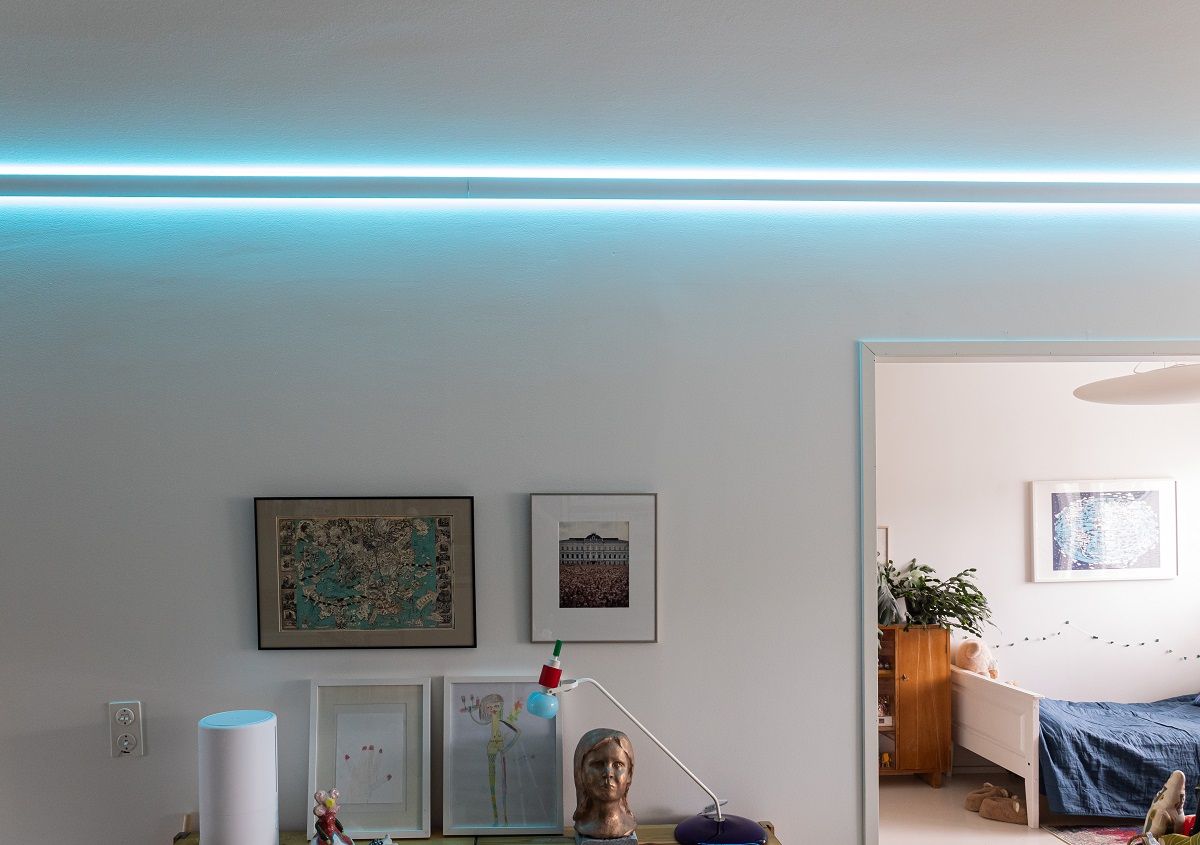 RGB+CCT led strip in indirect 3 arc profile.