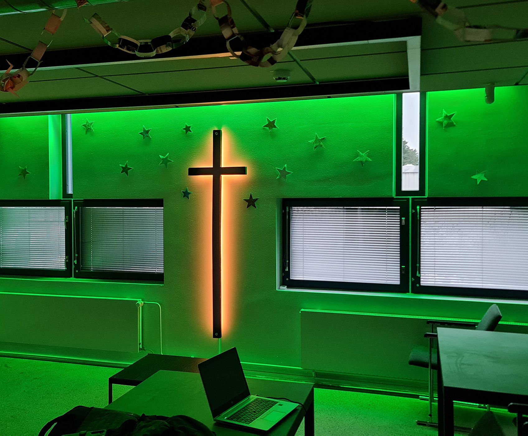 RGB lighting of Tapiola church cross by ledstore.fi